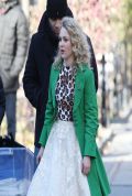 AnnaSophia Robb on the Set of THE CARRIE DIARIES in New York City