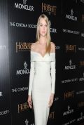 Lindsay Ellingson - THE HOBBIT: THE DESOLATION OF SMAUG Screening in New York City