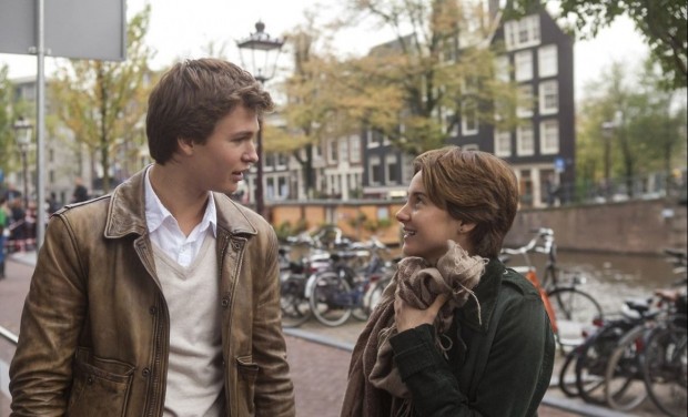 THE FAULT IN OUR STARS Image 01