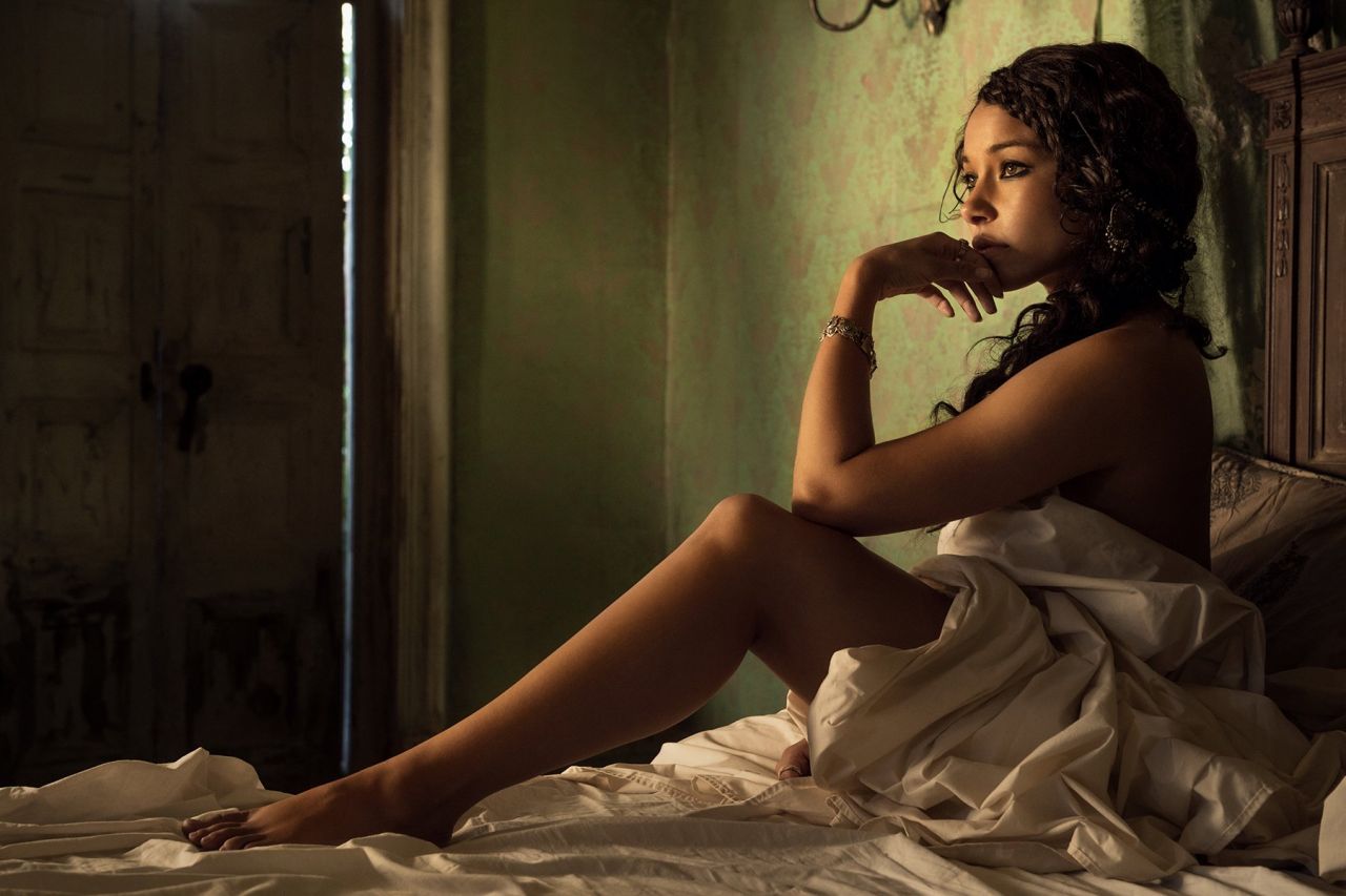 BLACK SAILS Season 1 Promos and stills, Starring Jessica Parker Kennedy